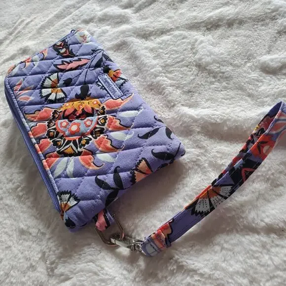 Vera Bradley RFID Tech Wristlet in Mural Garden Read Description - Picture 9 of 9